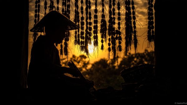 Kerajinan Tangan serta Seni Lokal: Produk Handmade